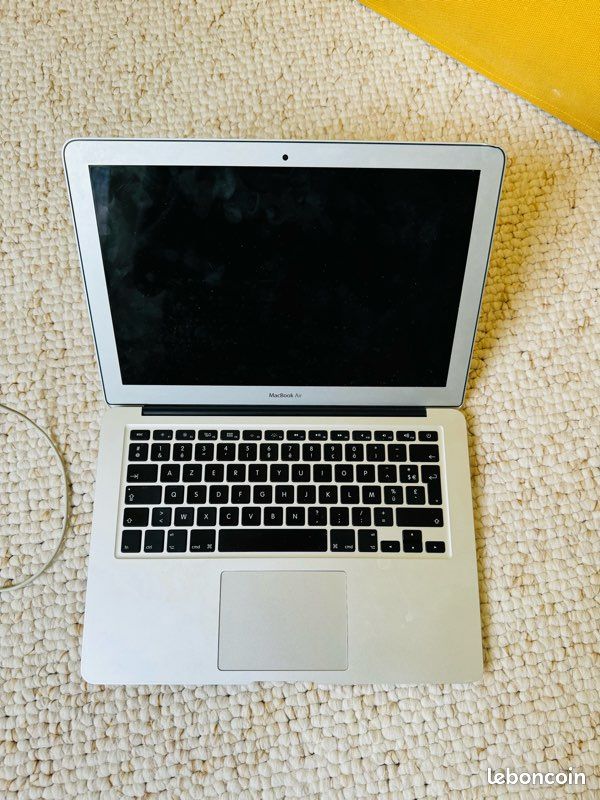 MacBook Air 13 pouces mi 2013 (image 1)