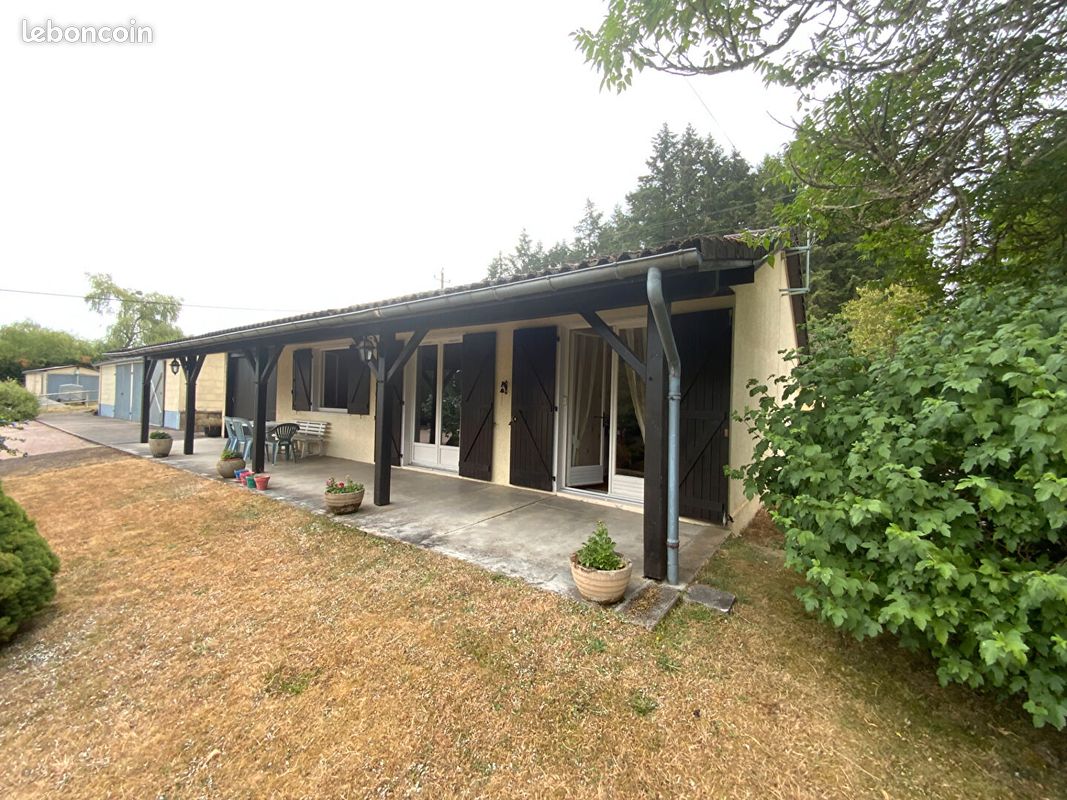 Maison 10 pièces 192 m² · à Saint-Émiland · 192 m² · 219 900 €