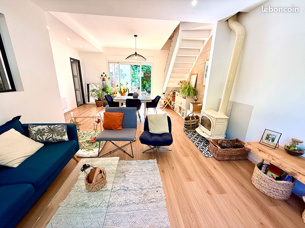 Maison 6 pièces 155 m² · à Saint-Loubès · 155 m² · 325 000 €