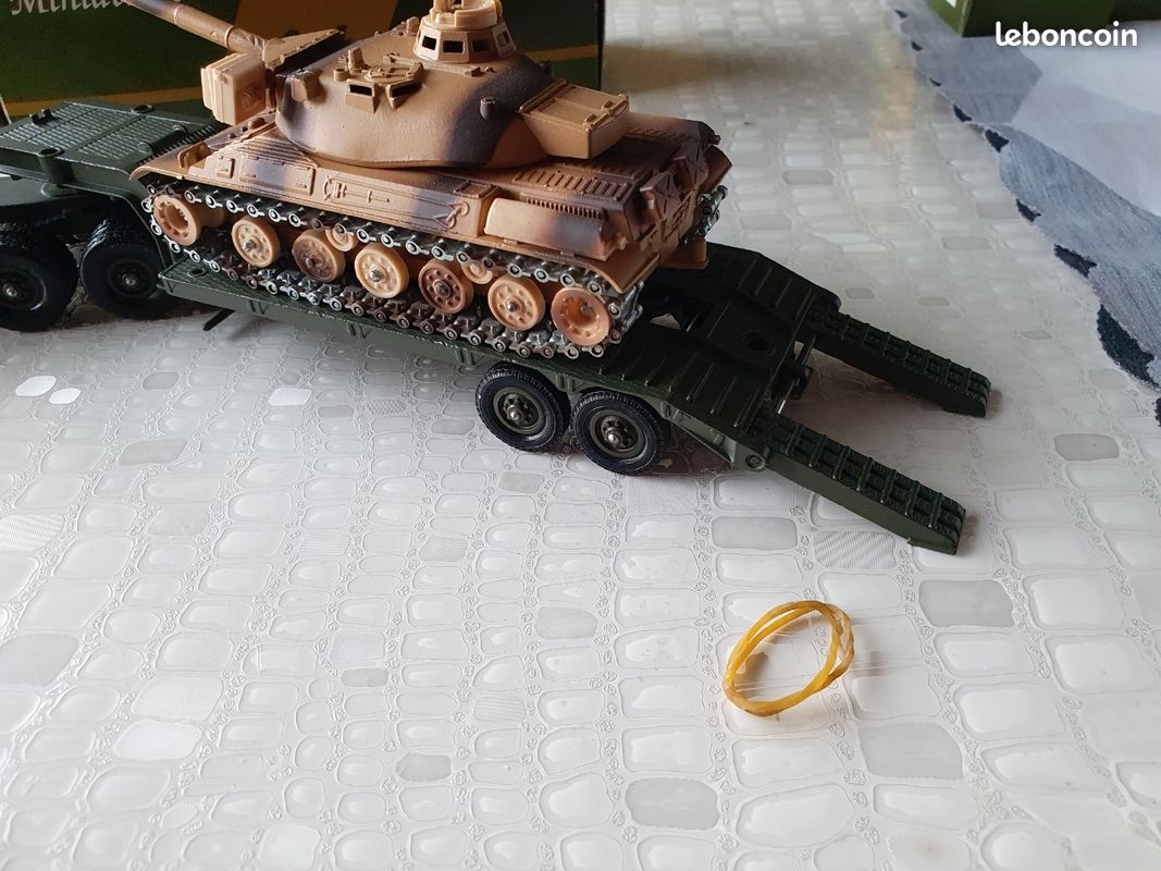 Ancien camion remorque, Berliet T12 + char Patton M47, Solido - Vendu