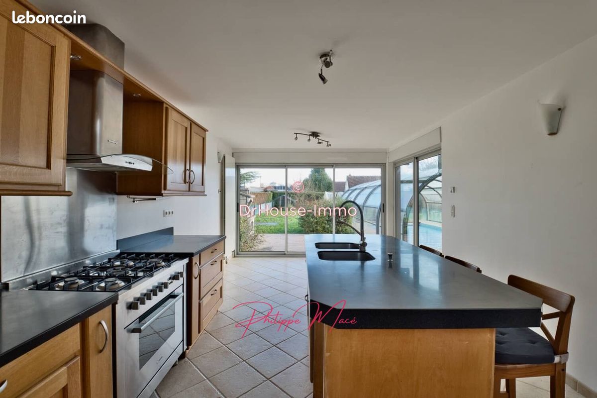 Maison 7 pièces 180 m² · à Auzouville-sur-Ry · 180 m² · 319 000 €
