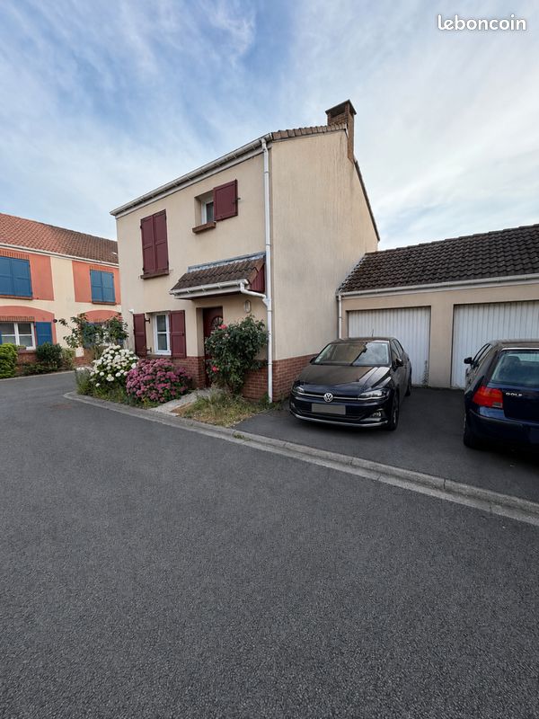 Maison 4 pièces 76 m² · à Hem · 76 m² · 300 000 €
