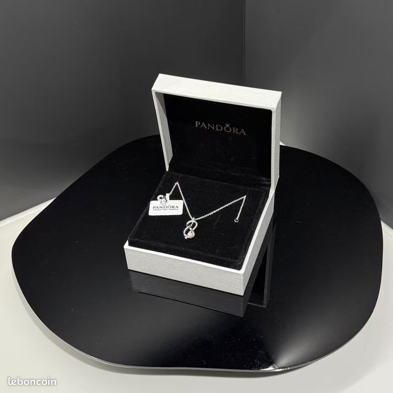 (Pandora) Collier pendentif petit bijou (image 3)