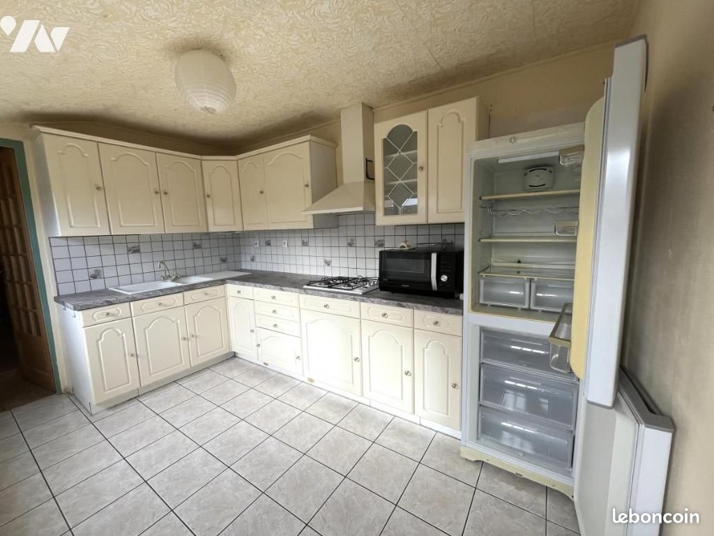 Maison 5 pièces 83 m² · à Segré-en-Anjou Bleu · 83 m² · 75 456 €