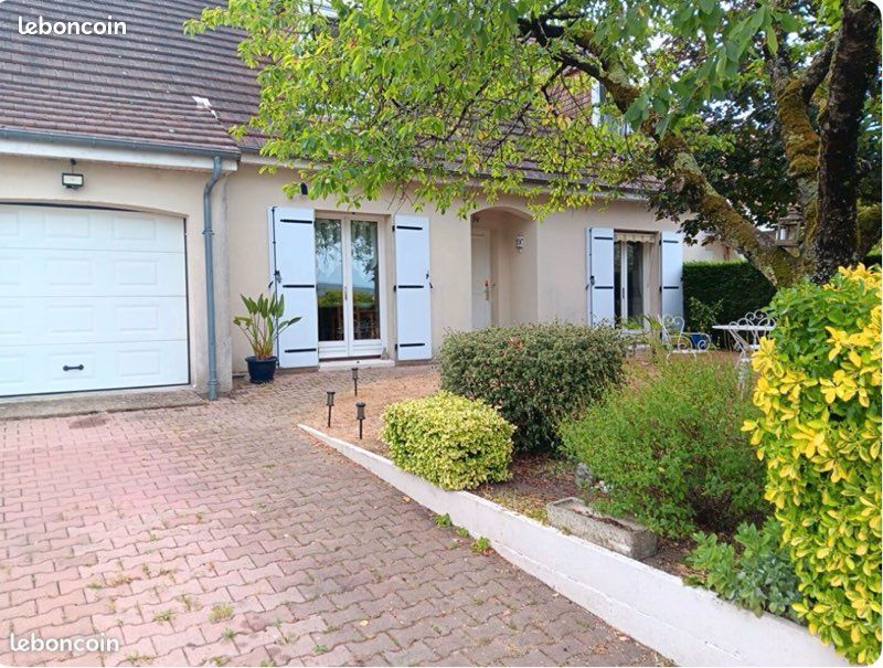 Maison 5 pièces 116 m² · à Montbazon · 116 m² · 300 000 €
