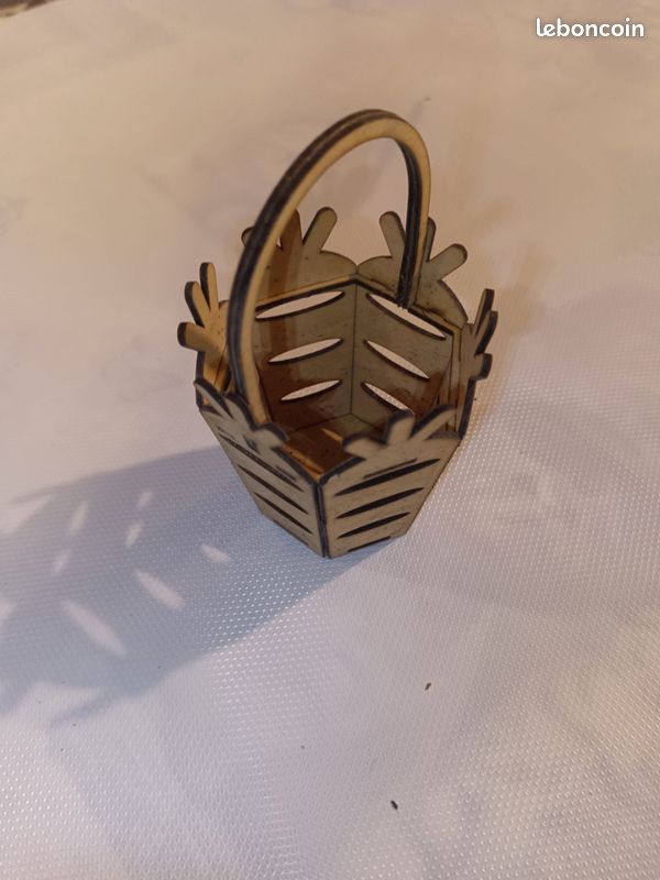 Petit panier décoratif de Pâques en bois – fait main (image 4)