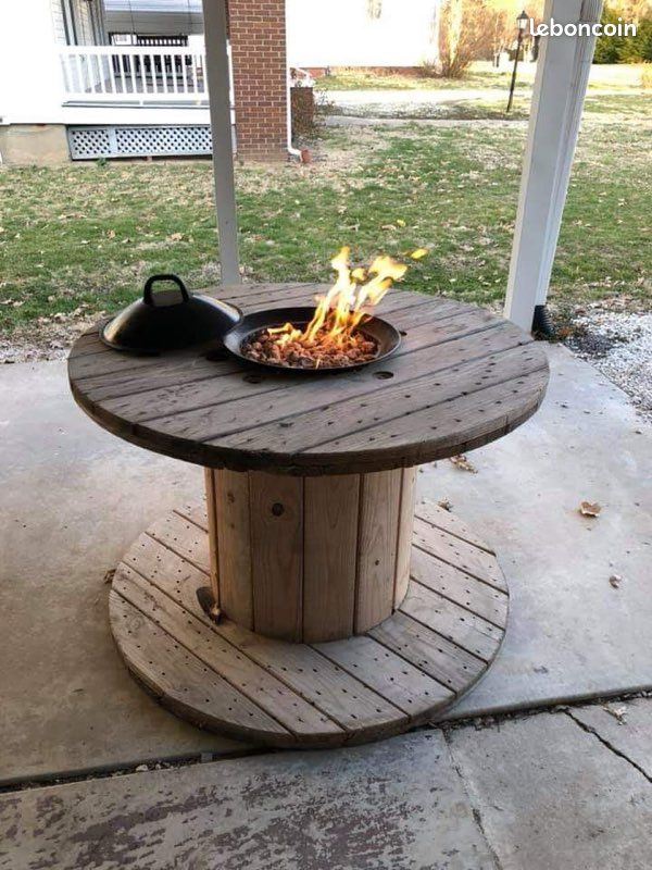Table barbecue / brasero en bobine de câble – pièce unique artisanale (image 2)