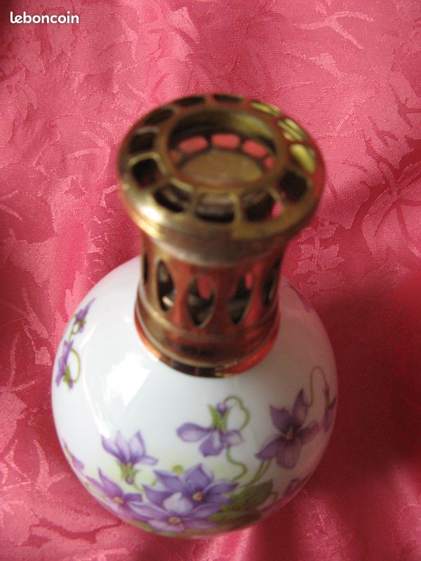 Lampe Diffuseur Berger Ancienne – Porcelaine De Limoges à Décor De Violettes