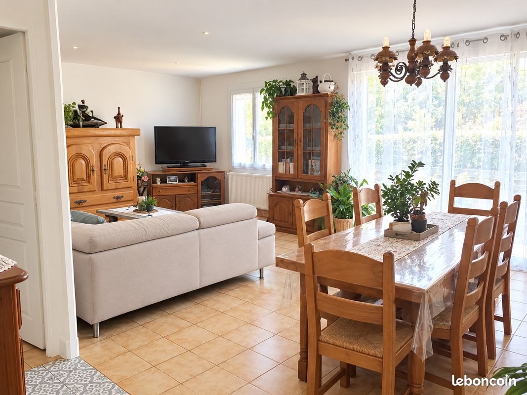 Maison 5 pièces 93 m² · à Ingré · 93 m² · 1 000 €/mois