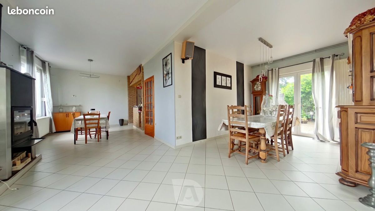 Maison 6 pièces 123 m² · à Bollezeele · 123 m² · 255 840 €