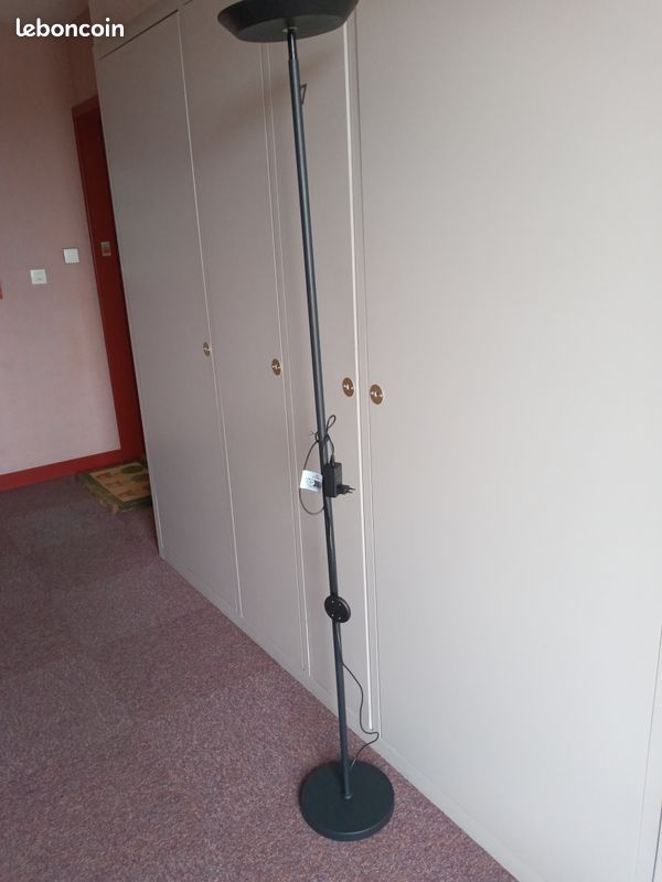 Vends lampadaire halogène (image 1)