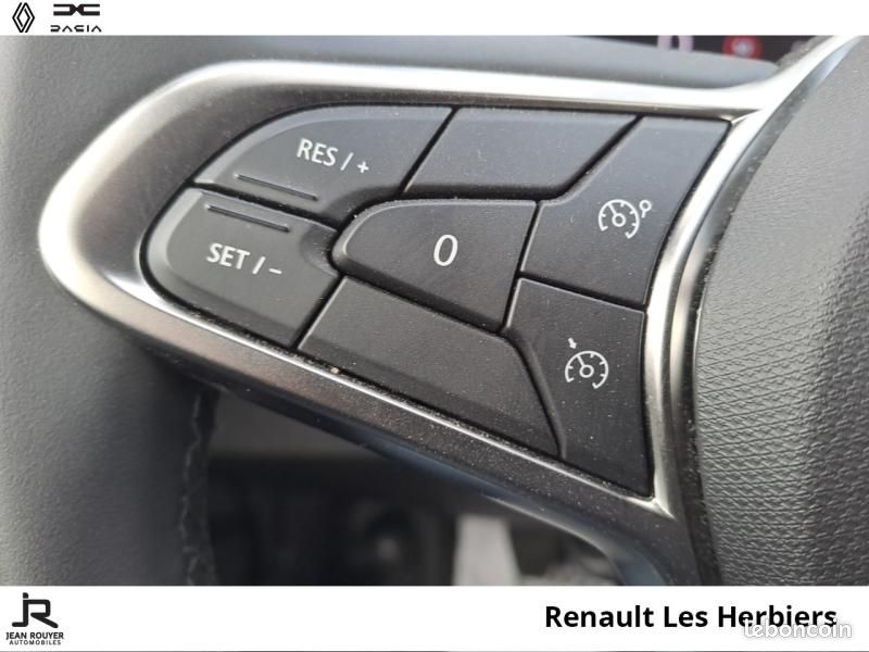 Renault Clio 1.5 Blue dCi 100ch Evolution (image 17)