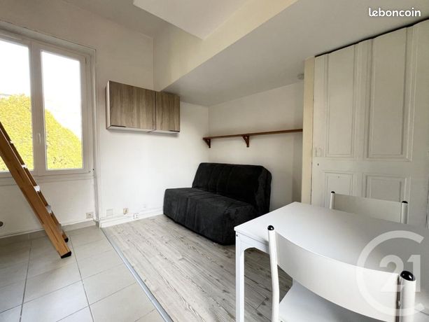 Studio 1 pièce 13 m² — 3
