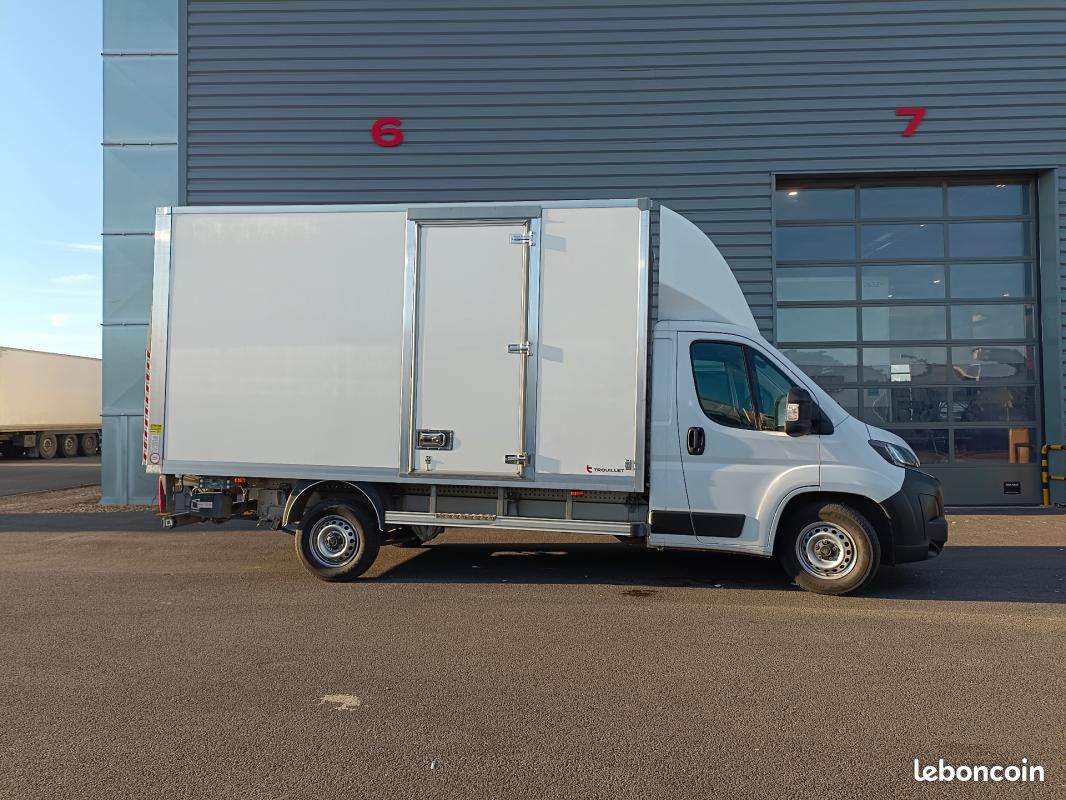 Peugeot Boxer FOURGON 20M3 140 CV HAYON 3.5 T (image 7)