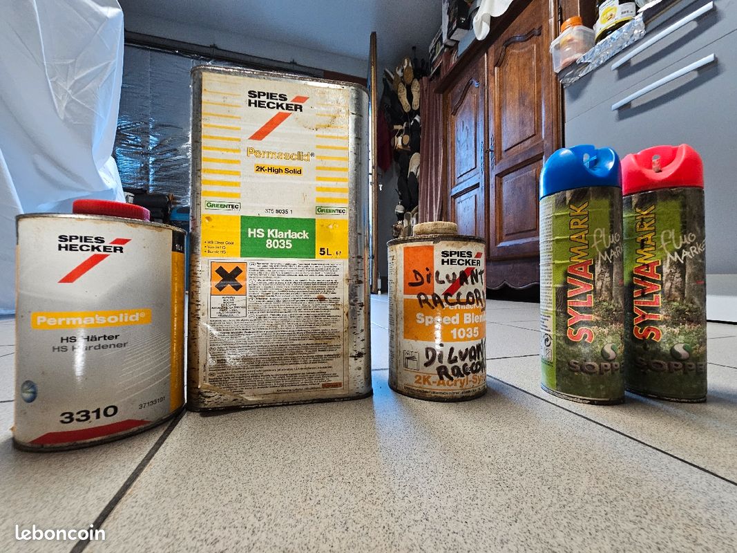 Lot de produit de peinture (image 1)