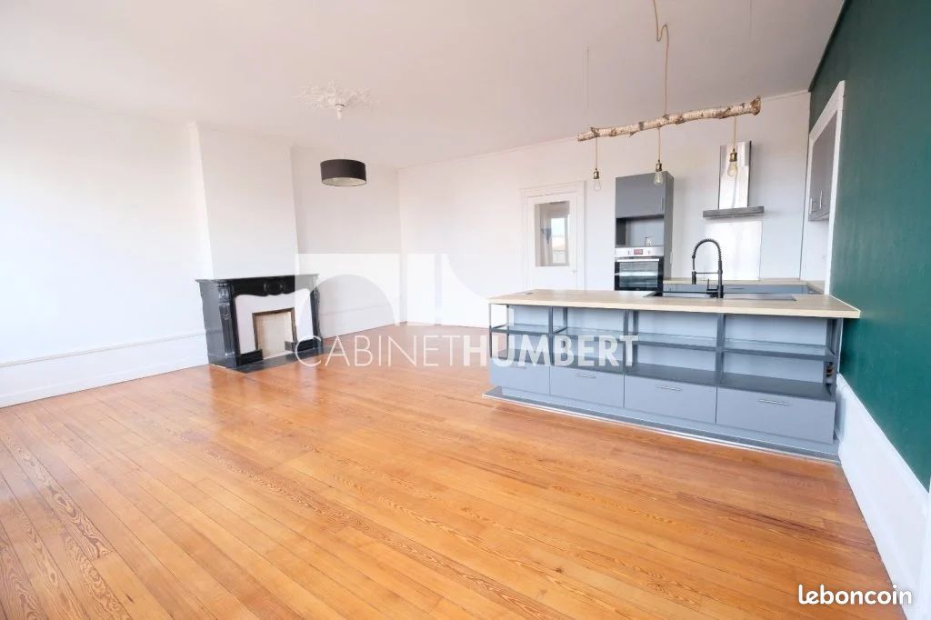 Appartement 3 pièces 82 m² · à Saint-Étienne · 82 m² · 620 €/mois