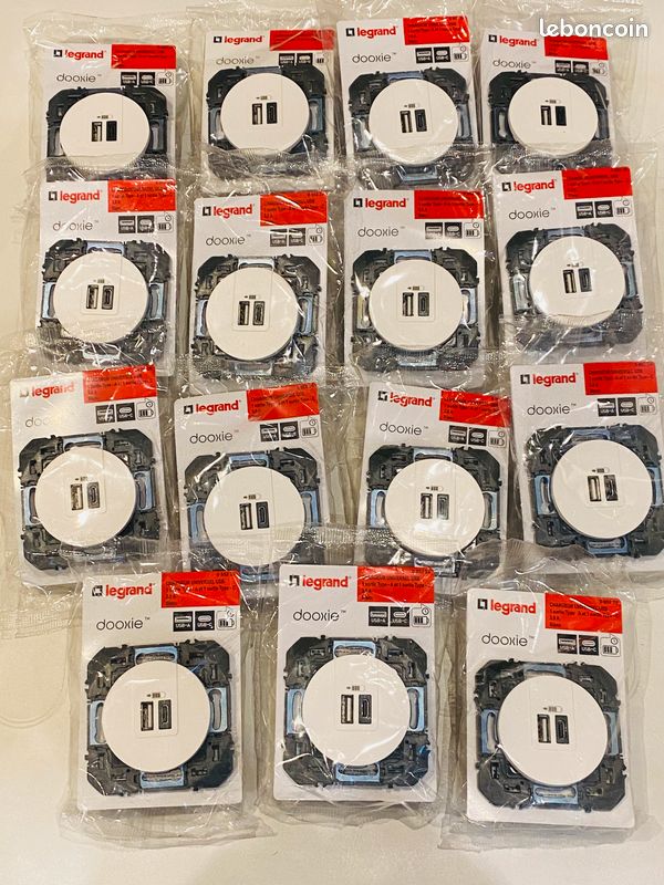 Lot De 10 Prises Doubles Legrand Rouges - 16-20A, 230V, Neuves