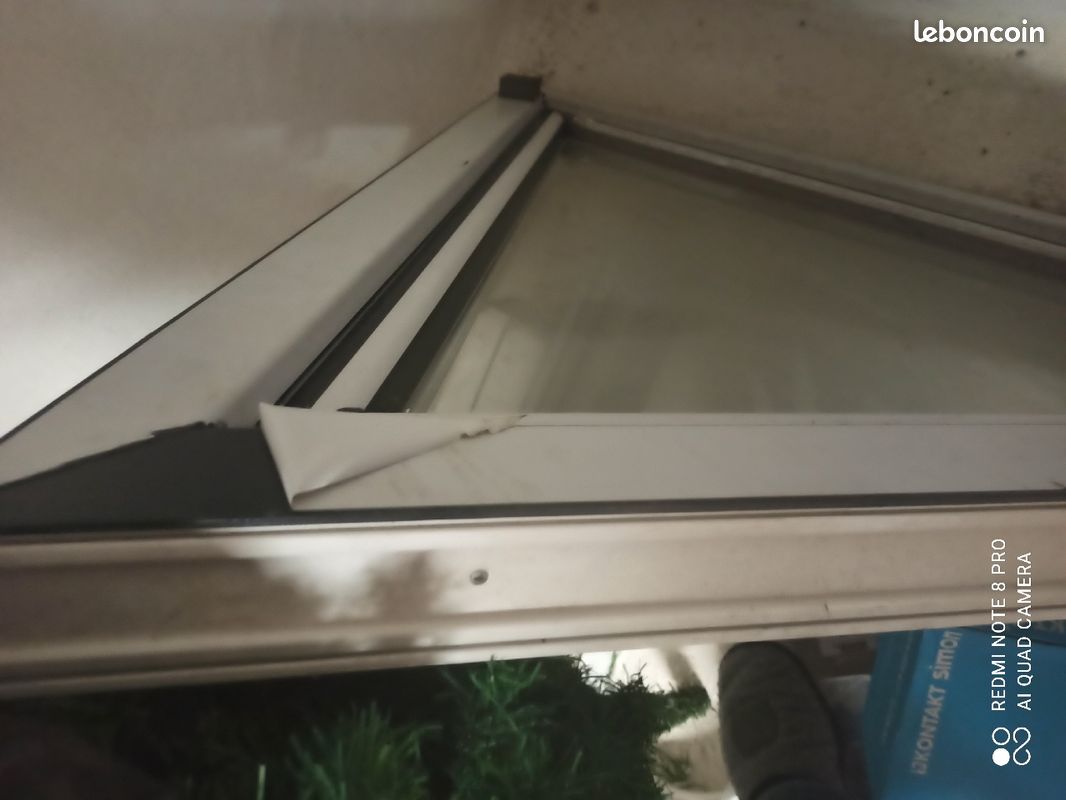 Fenêtre PVC trapèze (image 3)