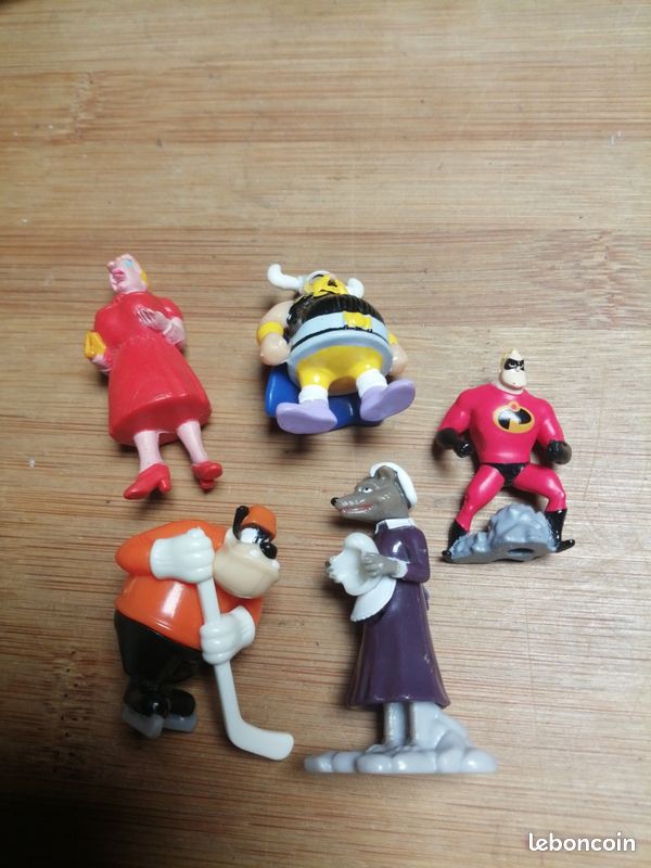 Lot de 5 figurines (image 1)