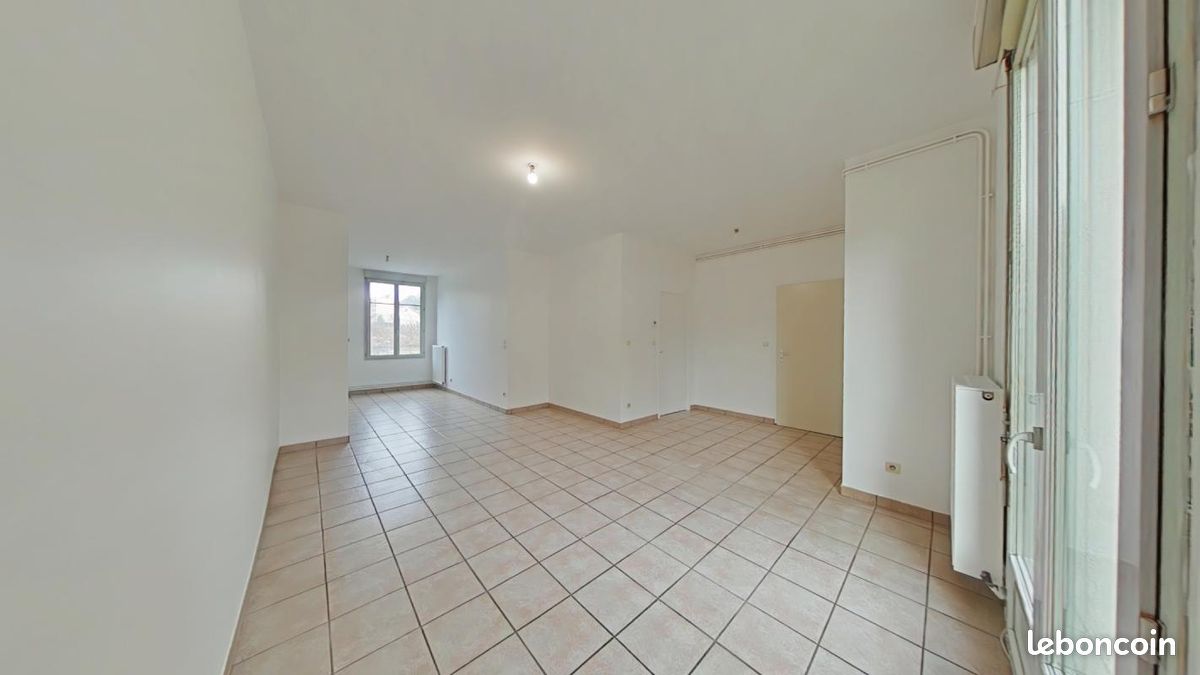Appartement 3 pièces 60 m² · à Saint-Étienne · 60 m² · 571 €
