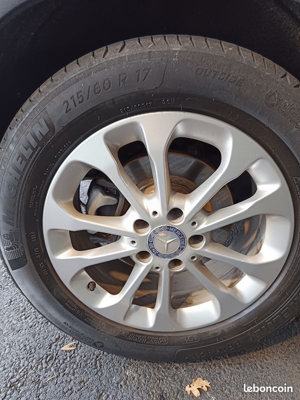 Mercedes Classe GLA GLA 200 CDI Inspiration BVA7 (image 17)