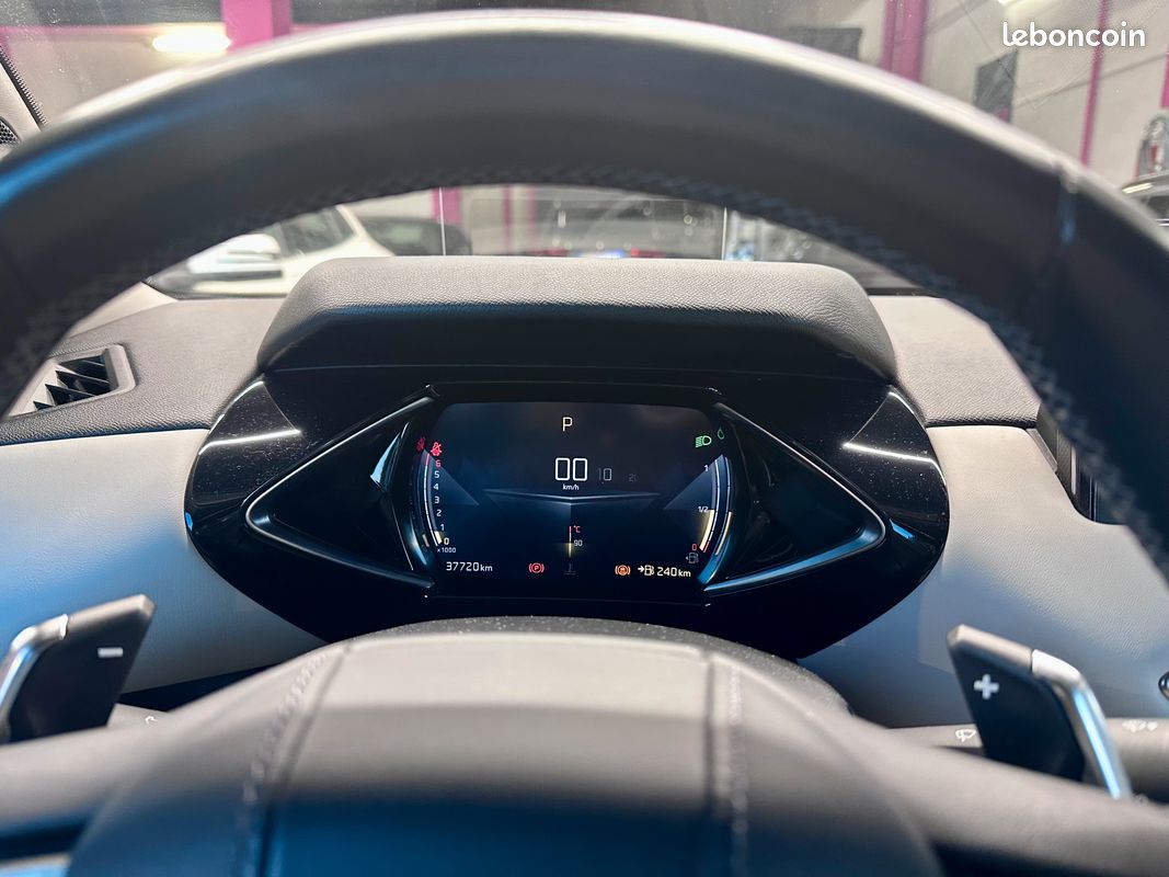 DS DS3 CROSSBACK GRAND CHIC 131Ch EAT8 Grand Chic full entretien DS carplay Garantie 12 mois (image 17)