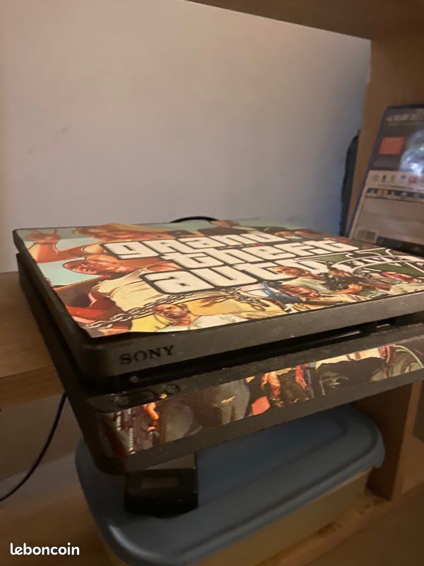 Ps4 500G (image 2)