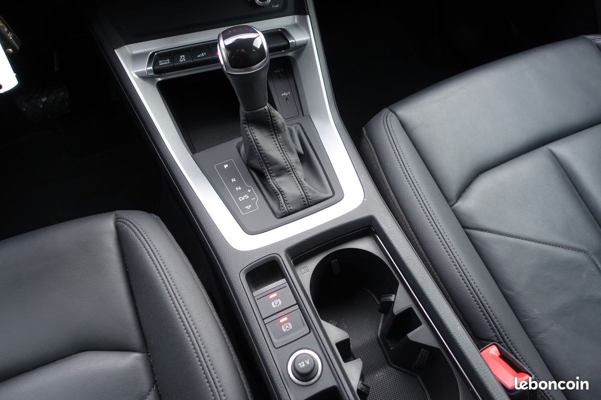 Q3 45 Tfsi e S-Tronic 245ch Hybride Rechargeable Virtual cockpit/Cuir chauffants/Gps Europe/Caméra/Carplay/Hayon électrique/1*Main/Garantie 12 mois (image 8)