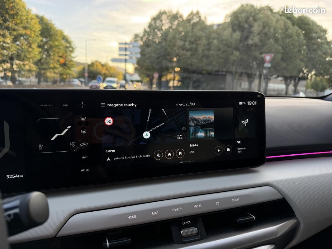 Kia EV4 GT-Line Autonomie Longue 204ch 81,4 kWh - Harman Kardon (image 12)