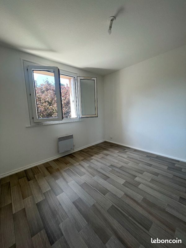 Appartement 4 pièces 74 m² · à Saint-Bonnet-le-Château · 74 m² · 413 €/mois