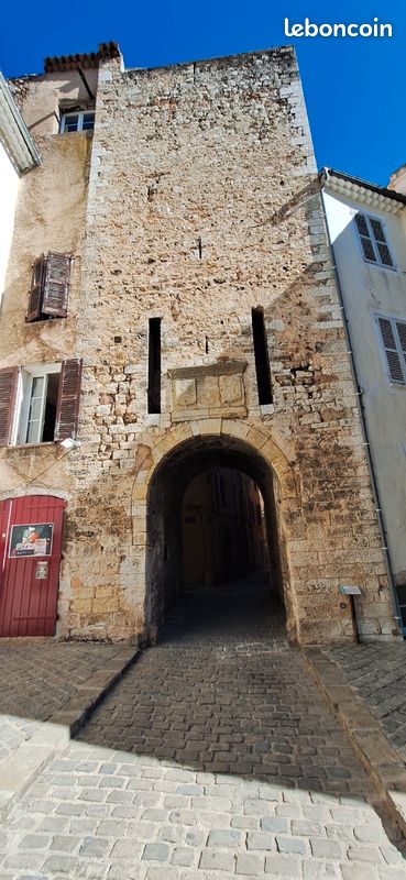 Maison 1 pièce 80 m² · à Aups · 80 m² · 37 000 €
