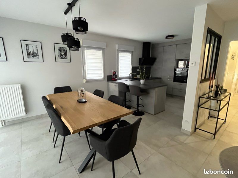 Appartement 3 pièces 78 m² · à Saint-Memmie · 78 m² · 990 €/mois