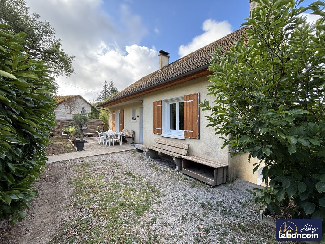 Maison 3 pièces 86 m² · à Champs-sur-Tarentaine-Marchal · 86 m² · 157 000 €