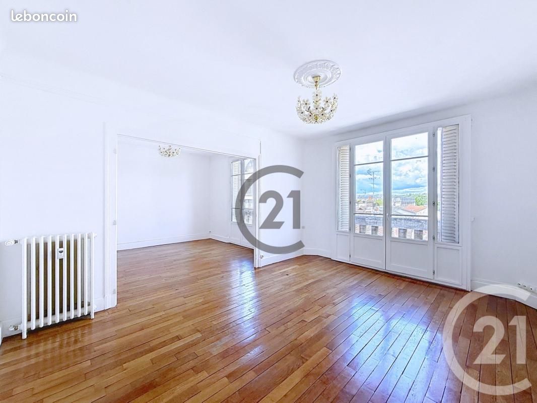 Appartement 4 pièces 75 m² · à Troyes · 75 m² · 875 €