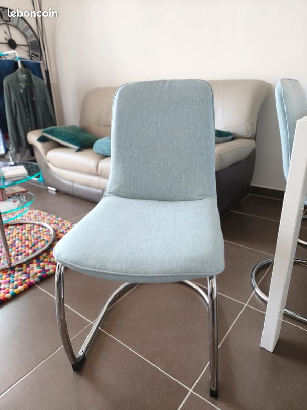 Chaises bleues x6 (image 1)