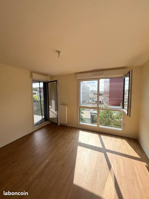 Appartement 3 pièces 61 m² · à Romainville · 61 m² · 1 208 €