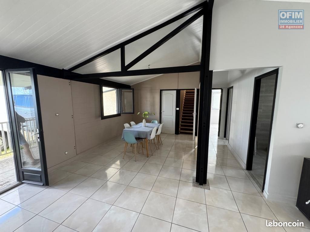 Maison 4 pièces 110 m² · à Le Tampon · 110 m² · 1 050 €/mois