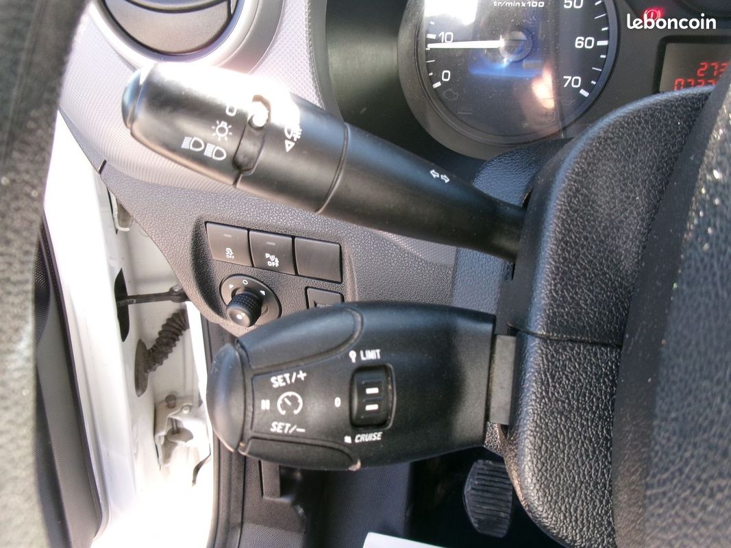 Citroen BERLINGO VAN M 650KG BLUEHDI 75 CLUB (image 17)