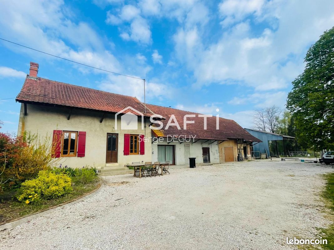 Maison 4 pièces 105 m² · à Saint-Bonnet-en-Bresse · 105 m² · 181 900 €