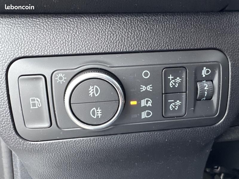 Ford Kuga 2.5 Duratec 225ch Hybride Rechargeable ST-Line X Powershift (image 31)