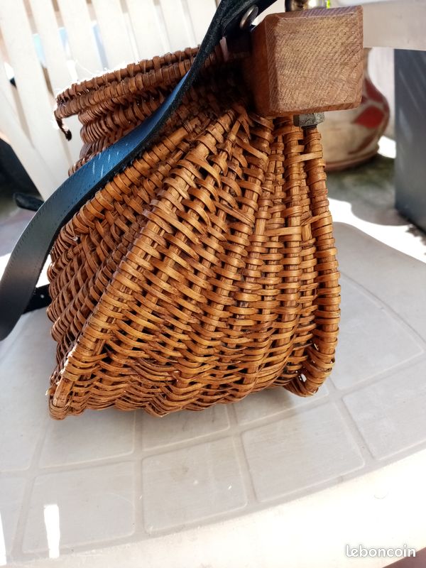 Grand Panier en Osier, France, 1970s en vente sur Pamono