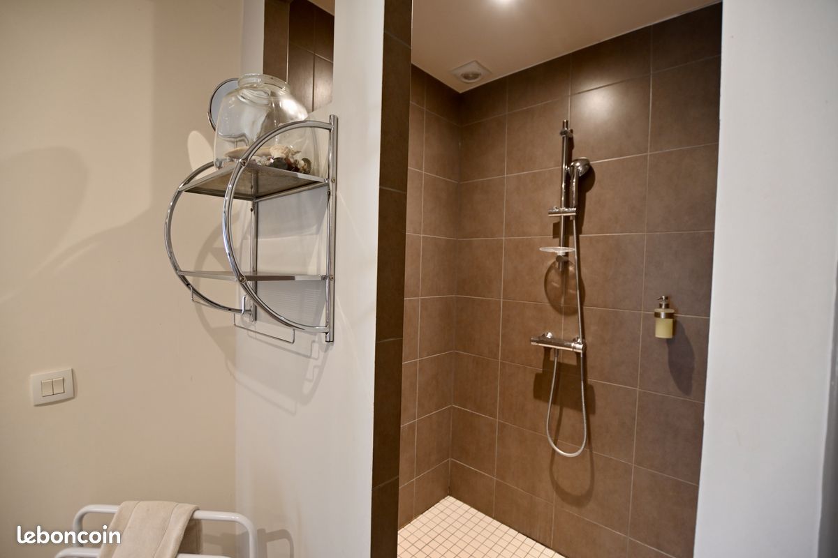Propriété 12 pièces 345 m² (image 20)