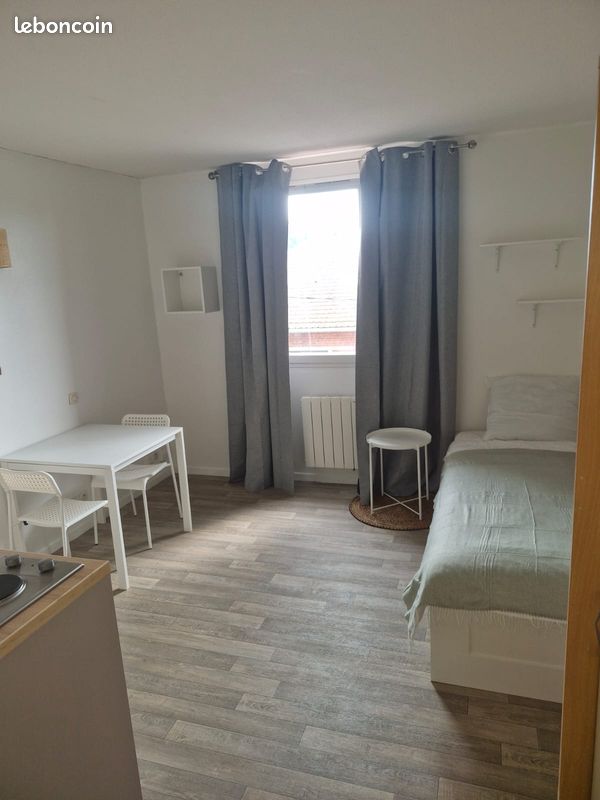 Appartement 1 pièce 18 m² · à Aulnoye-Aymeries · 18 m² · 340 €