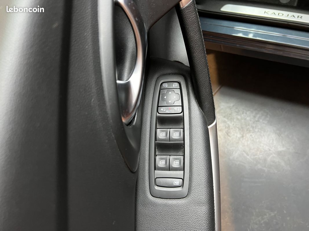 Renault kadjar 1.3 tce 160 intens edc bva / attelage / detecteurs angles morts / applecarplay / bose (image 22)