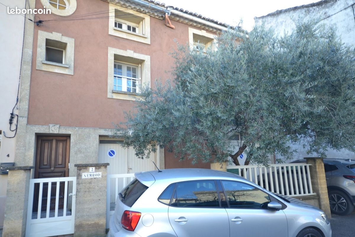 Maison 6 pièces 150 m² · à Sénas · 150 m² · 420 000 €