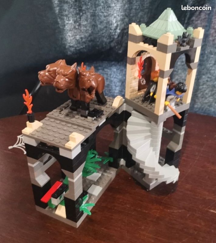 Lego harry potter 4706 le couloir interdit complet Jeux Jouets