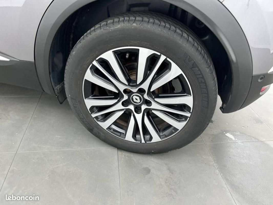 Renault Captur E-Tech Plug-in 160 - 21 Initiale Paris (image 13)