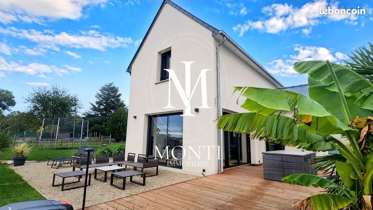 Maison 5 pièces 115 m² · à Corseul · 115 m² · 335 000 €