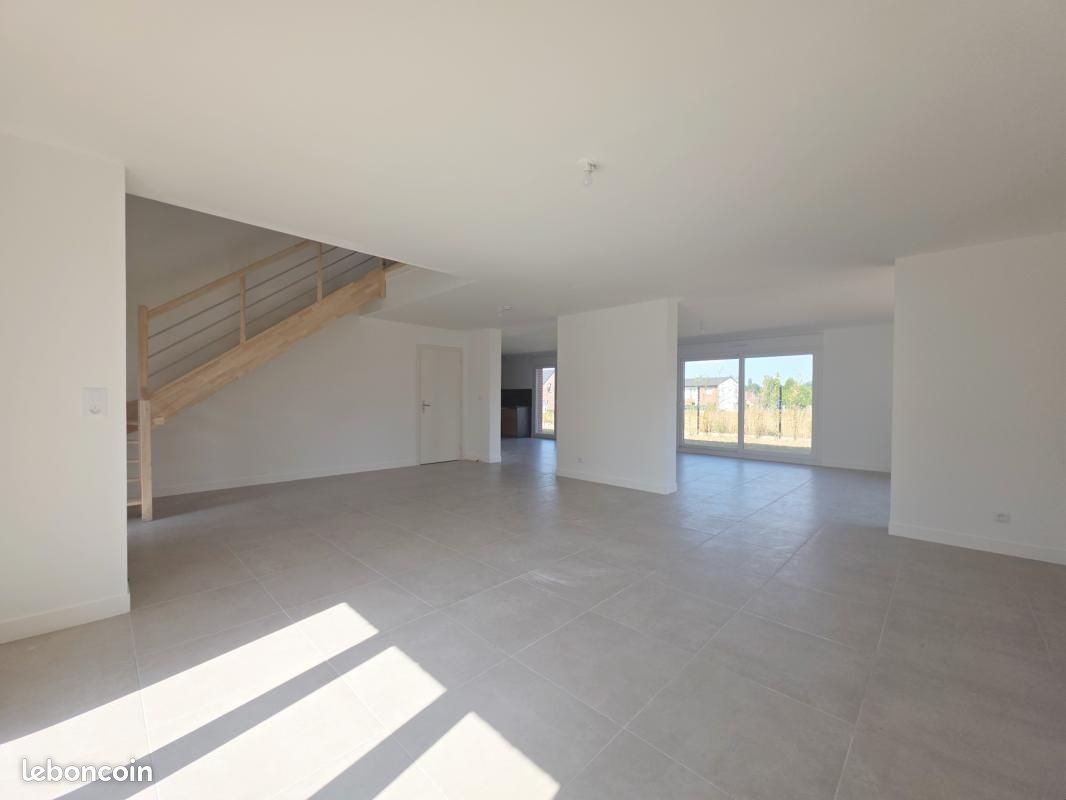 Maison 7 pièces 170 m² · à Genech · 170 m² · 549 000 €