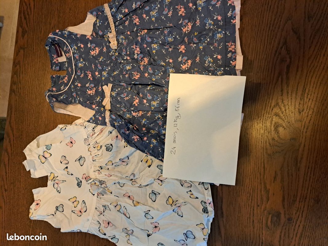 Robes (image 1)